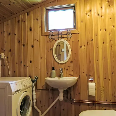 Hustjonn By Interhome بيت للعطل *