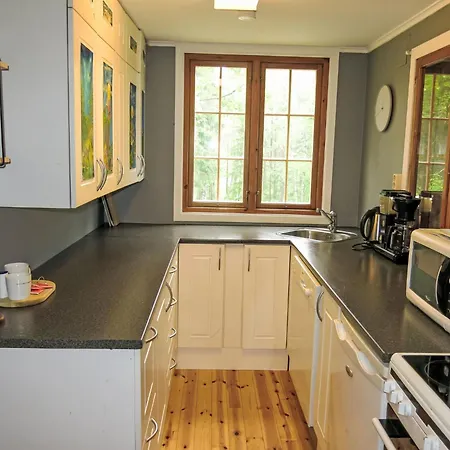 Hustjonn By Interhome بيت للعطل