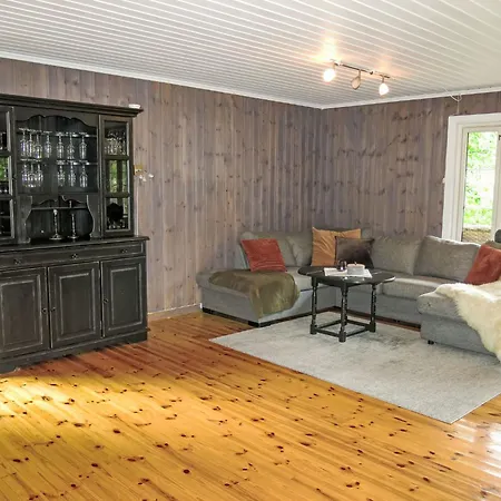 Hustjonn By Interhome *